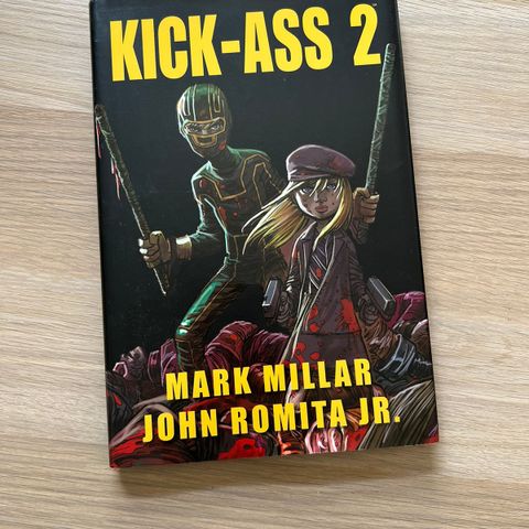 Kick-Ass 2, hardcover. Mark Millar & John Romita Jr.