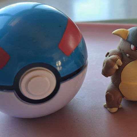 🐡 Pokemon ball + figur