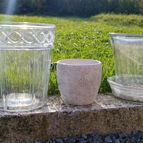Tre blomsterpotter keramikk/glass