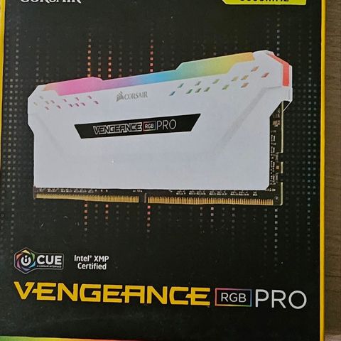 Corsair Vengeance RGB PRO SL DDR4 3600Mhz 16GB (hvit)