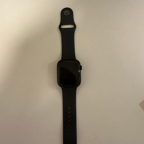 Apple Watch 8 GPS + Cellular 45mm