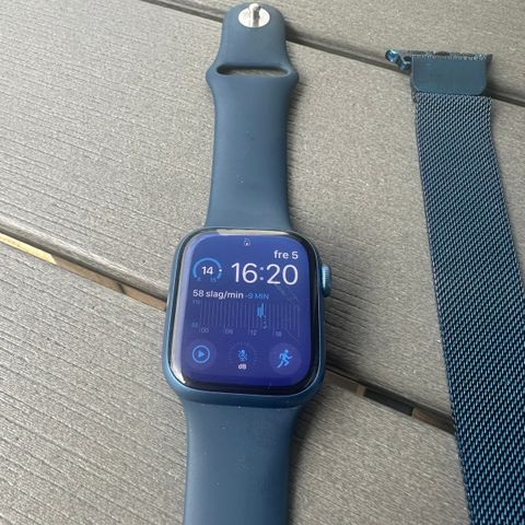 Apple Watch 41mm Series 7 Cellular / E-sim