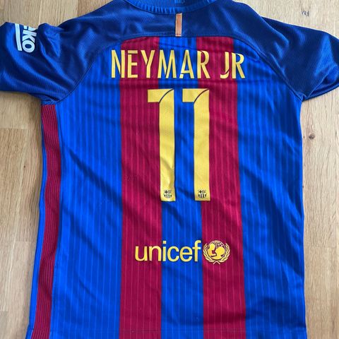 Neymar drakt Barcelona str 12-13 år