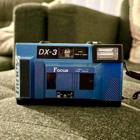 Fancy DX-3 analog kamera