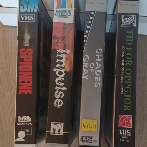 Noe interesse,4 stk VHS filmer.
