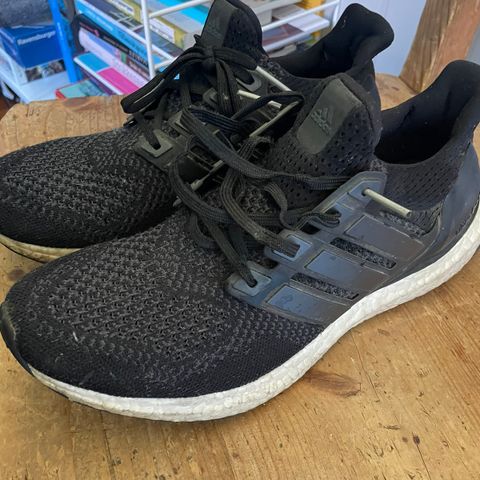 Løpsko selges billig!Adidas Ultra Boost 1.0