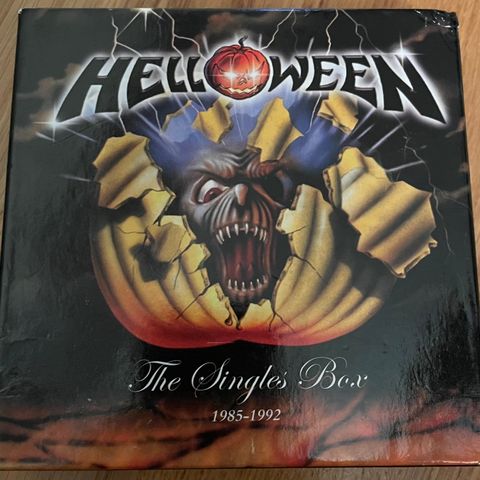 Helloween - the Singles Box (Iron Maiden, Metallica, Wasp, Heavy Metal)