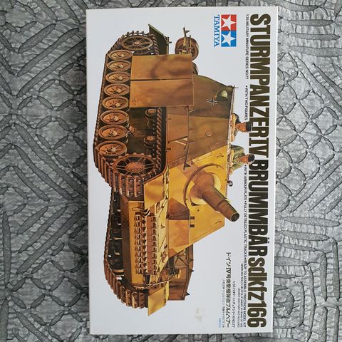 Byggesett Sturmpanzer IV til salgs