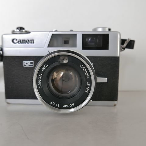 Canon Canonet QL 17