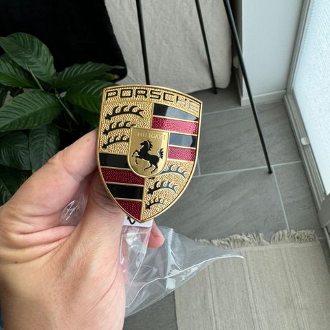 Porsche hood emblem