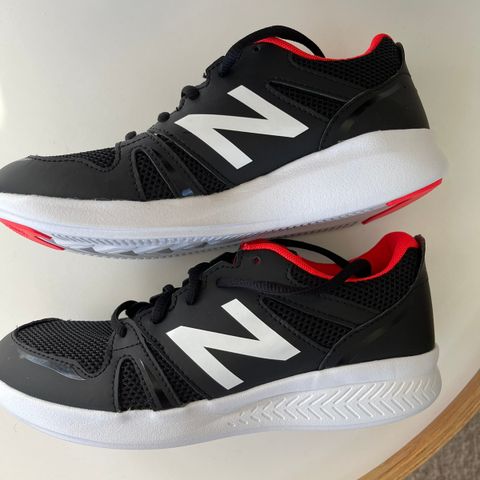 New Balance barnesko sneakers ubrukt