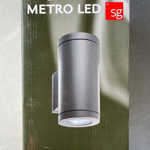 SG Armaturen METRO 2x4,5W LED 230V - Svart