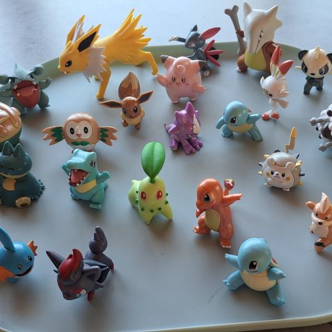 🐡 Pokemon figurer