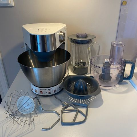 Kenwood kjøkkenmaskin med tilbehør