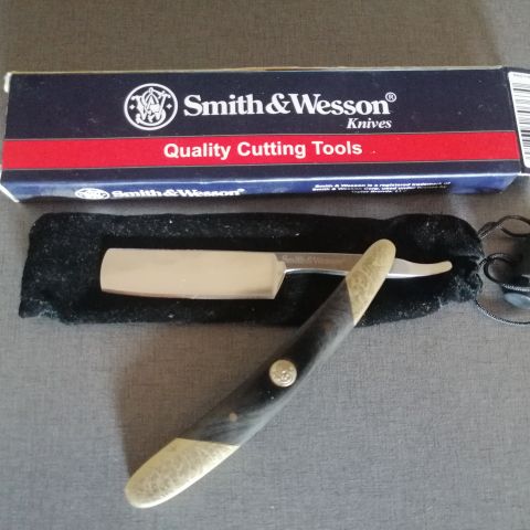 Smith&Wesson barberkniv selges!