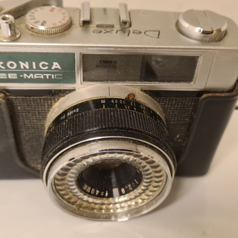 Gammelt kamera  Konica