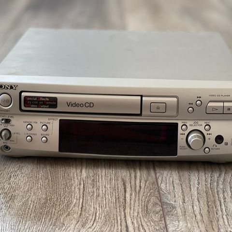 Sony MCE-S78K Video CD Player / Karaoke Spiller