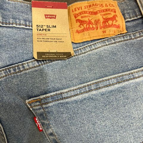 Nye Levi's 512 Slim Taper Herrejeans - Størrelse W34 L34