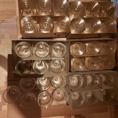 37 glass fra Ikea
