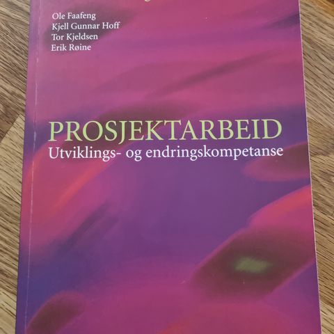 Pensumbøker brukt til Logistikkstudiet ved Fagskolen Innlandet 2021-2024