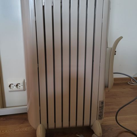 DeLonghi oljeovn 1500w