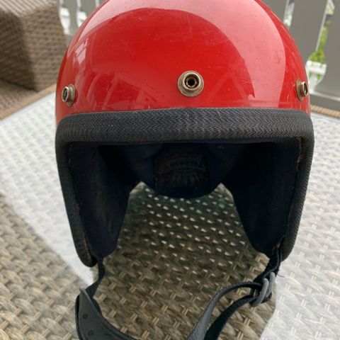 Tommy helmet original selges.