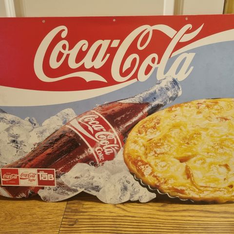 Coca-Cola pappreklame fra 80-tallet