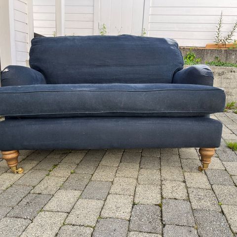 Toseters sofa gratis for fjerning.