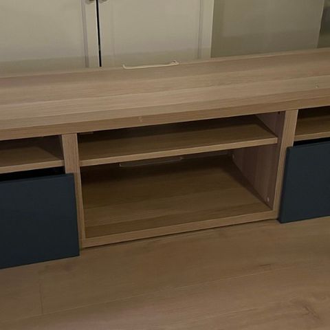 Bestå Tv-benk fra Ikea