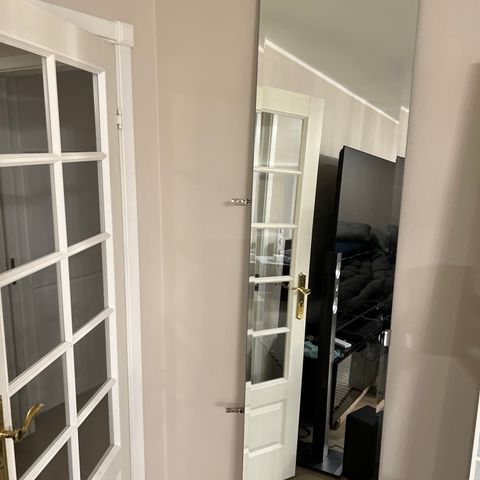 Garderobe dør med speil