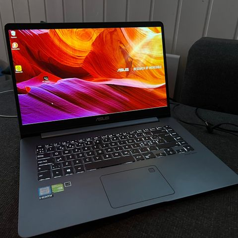 Asus Zenbook 15 tommer selges