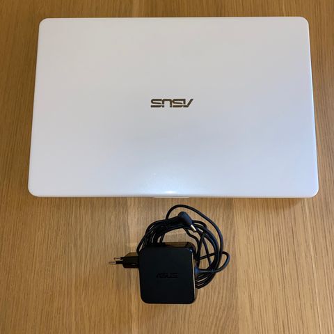 ASUS VivoBook 15,6’’