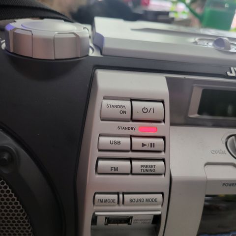 Stor gammel stereo forsterker fra JVC