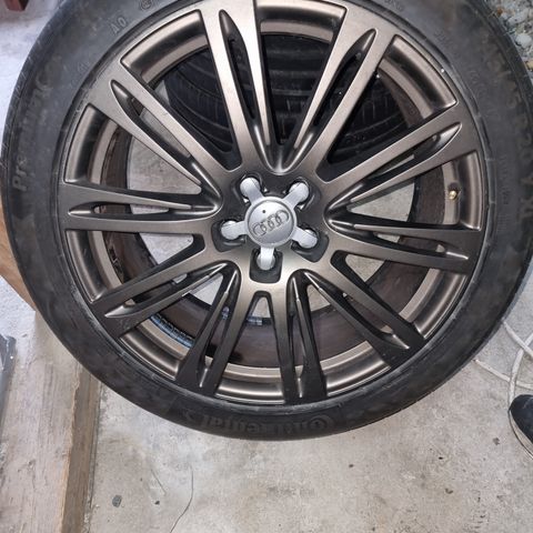 Originale Audi s8 felger 245/45 R20