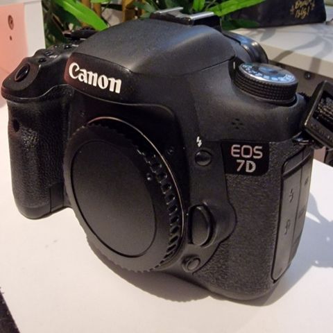 Canon EOS 7D selges grunnet nytt kamera