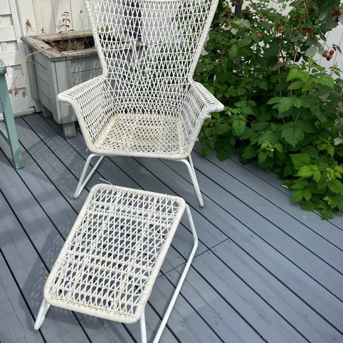 Högsten stol og krakk fra Ikea