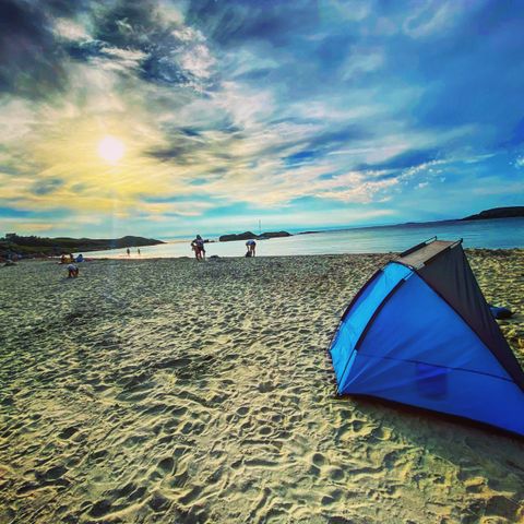 Beach tent