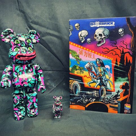 Medicom Bearbrick 400 % + 100 % Four Eyes  (edition 777) rare limited