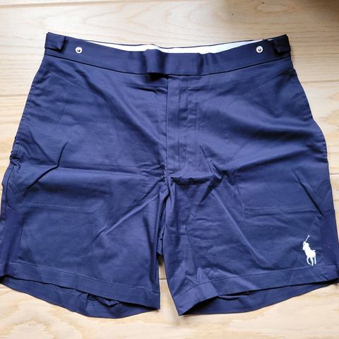 Ralph Lauren shorts brukt 1 gang selges. Str. M