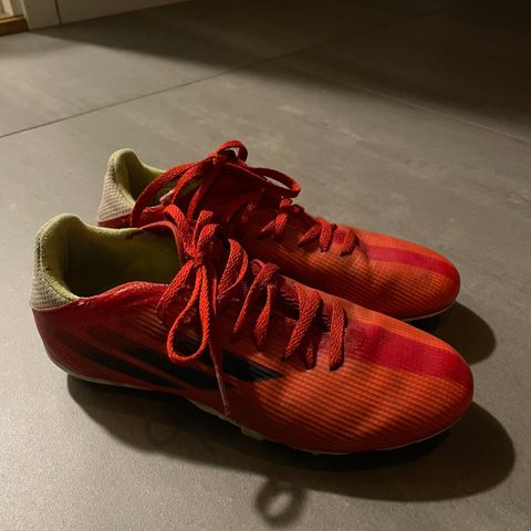 Adidas fotballsko 36