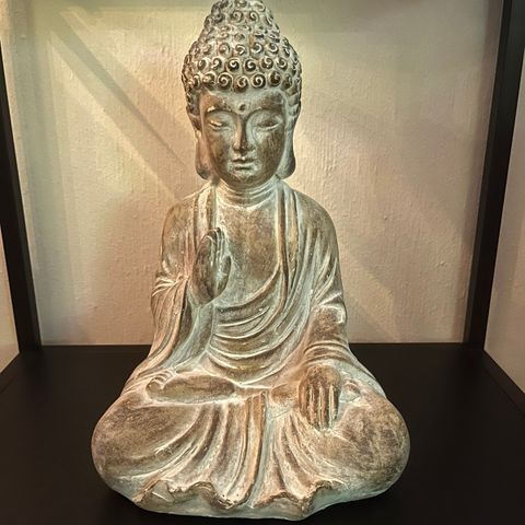 Buddha statue