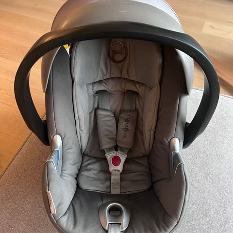 Cybex Aton Q med isofix base