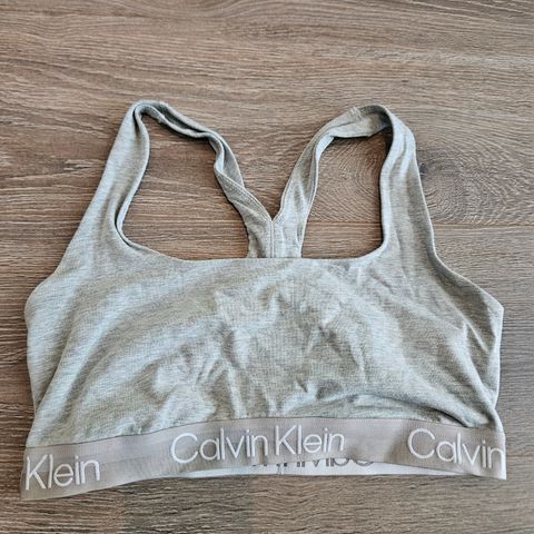 Calvin klein bh str L