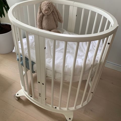 Pent brukt Stokke Sleepi mini + utvidelsesdel + madrasser