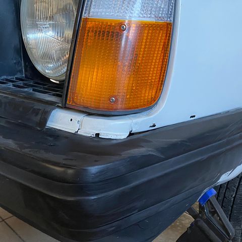 Volvo 240 sorte hjørnelister