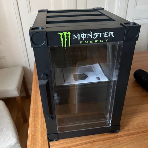 Monster kjøleskap/minikjøleskap