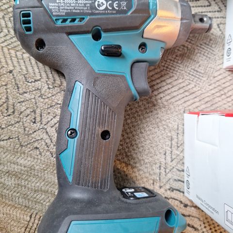 Makita liten mutter trekker m/batteri