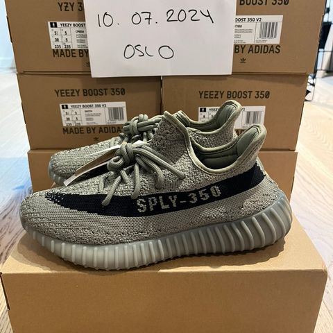 Adidas Yeezy 350 V2 Grå Str.38 2/3 / UK5 1/2