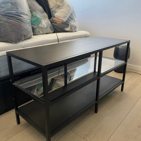 Vittsjö tv-benk fra ikea