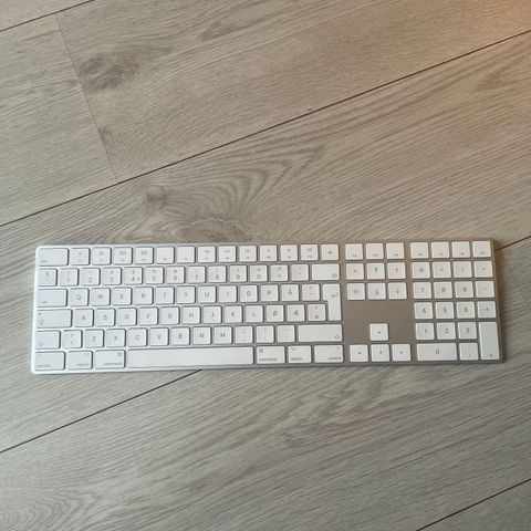 Trådløst tastatur (apple)